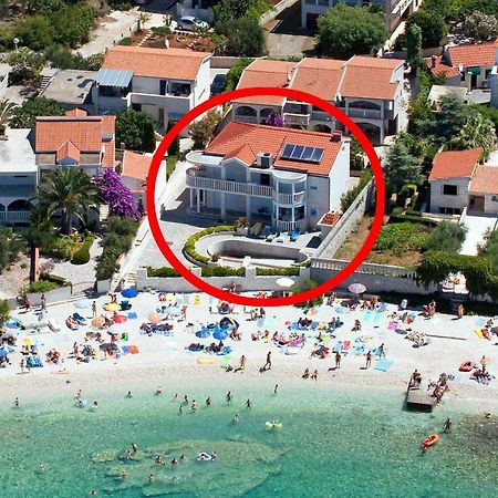 Family Friendly Apartments With A Swimming Pool Rogoznica - 7557 Eksteriør billede