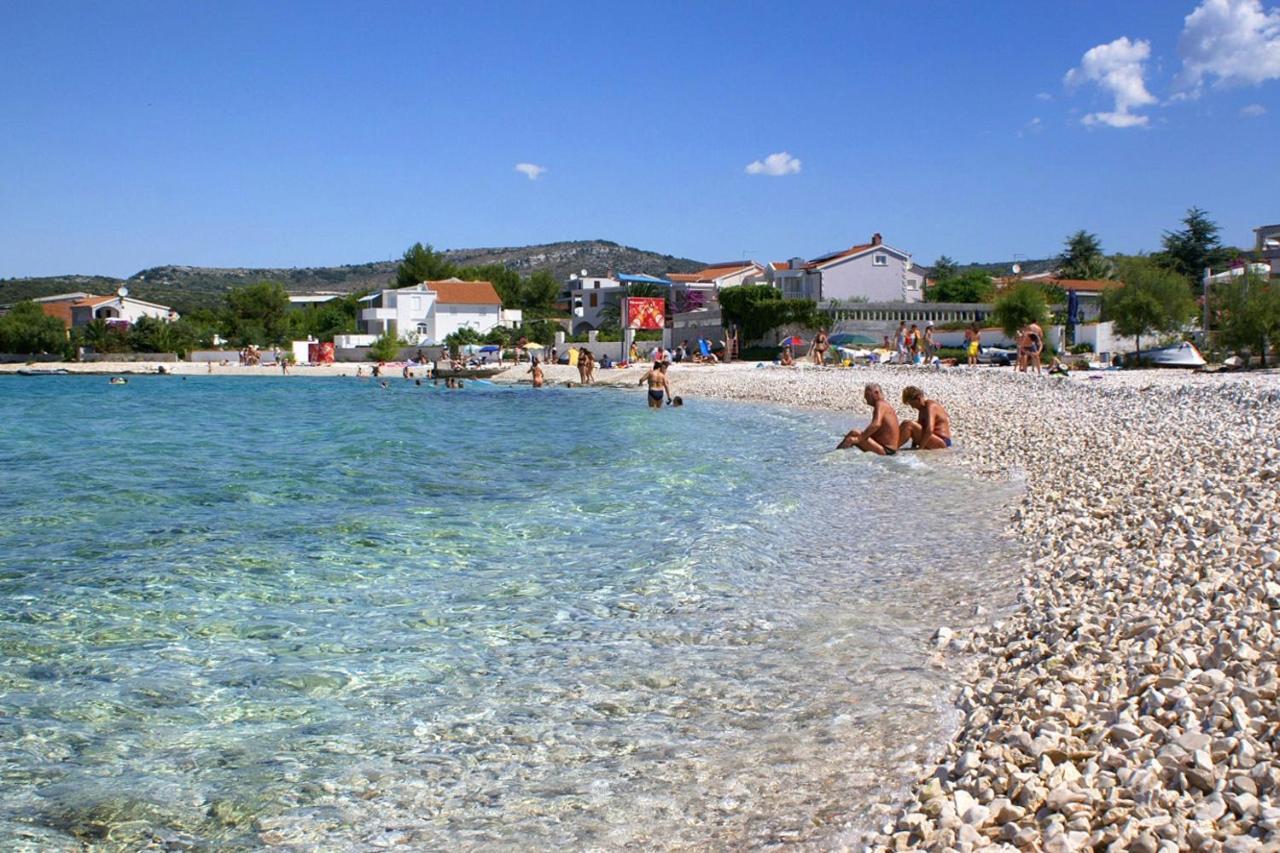 Family Friendly Apartments With A Swimming Pool Rogoznica - 7557 Eksteriør billede
