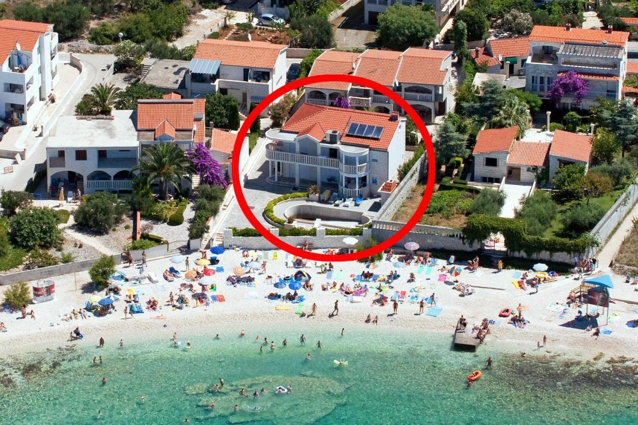 Family Friendly Apartments With A Swimming Pool Rogoznica - 7557 Eksteriør billede