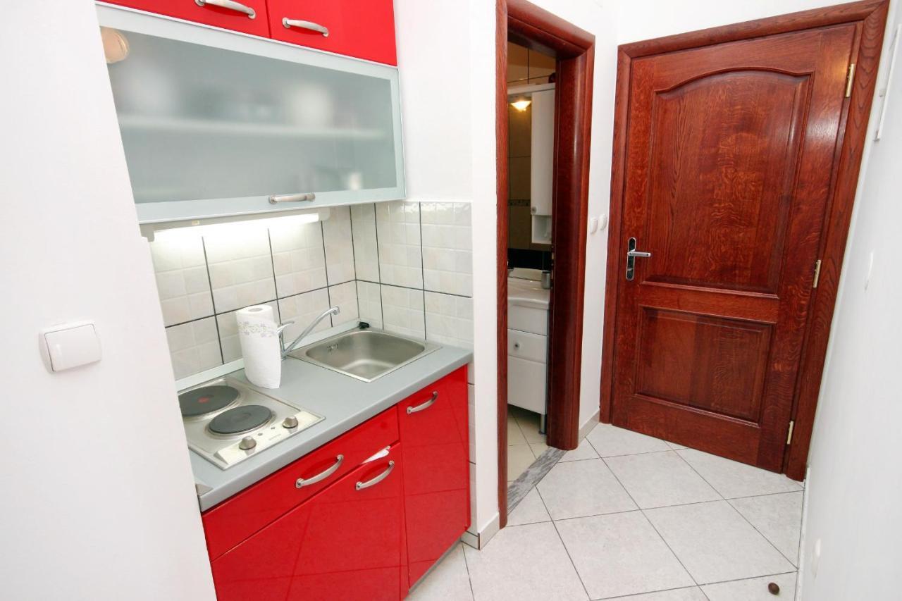 Family Friendly Apartments With A Swimming Pool Rogoznica - 7557 Eksteriør billede