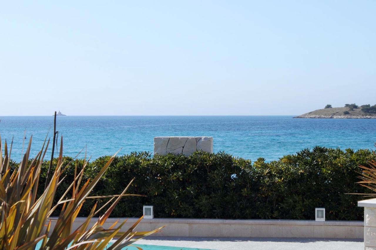 Family Friendly Apartments With A Swimming Pool Rogoznica - 7557 Eksteriør billede